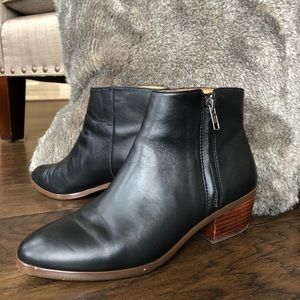 ✨Black JCrew ankle booties✨